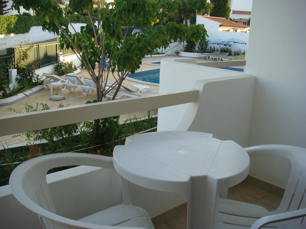 Apartamentos Sonybell Albufeira Zimmer foto